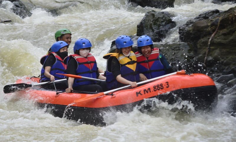 rafting Sungai Cisadane, Bogor