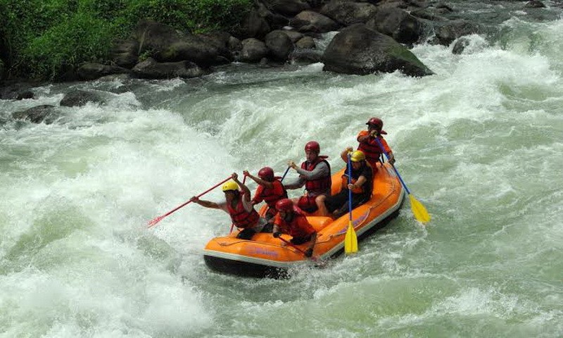 rafting atau arung jeram Sungai Asahan, Sumatera Utara